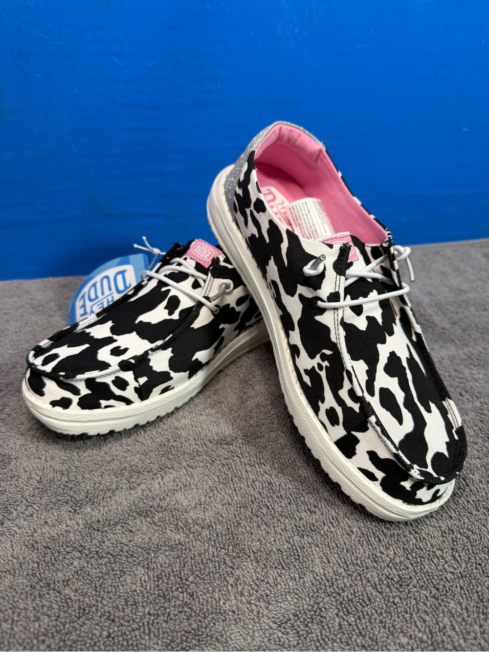 Hey dude Wendy cowgirl sparkle
Brand new